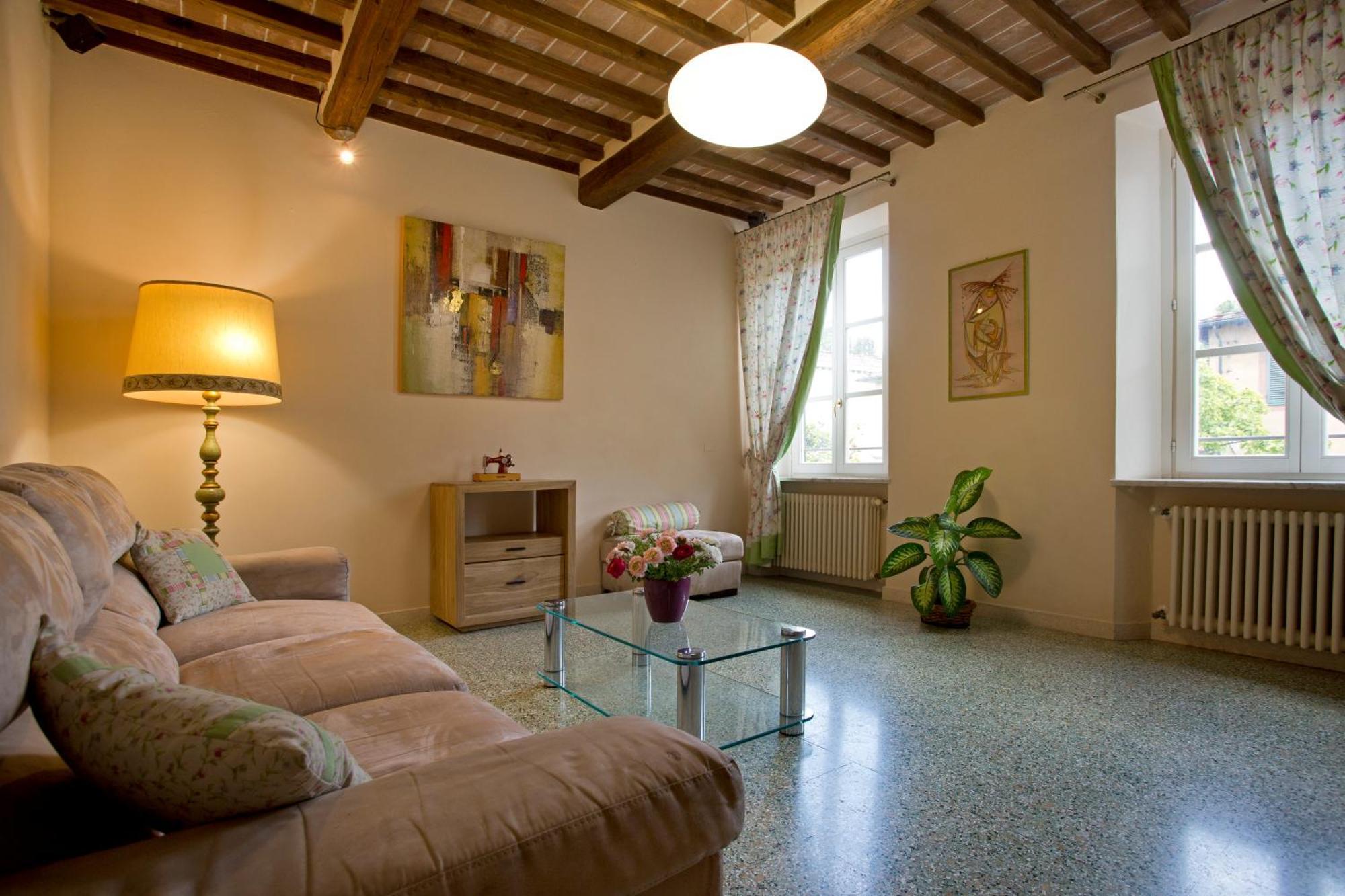 Casa San Girolamo Historic Flat With Cosy Terrace In Lucca'S City Centre 외부 사진